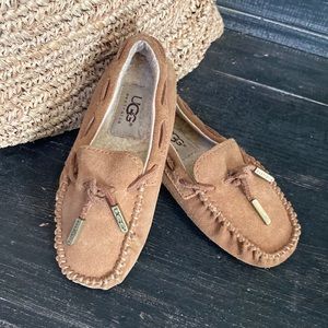 UGG Kids Suede Chestnut Slippers, Size 10. Toddler Unisex Boys Girls
